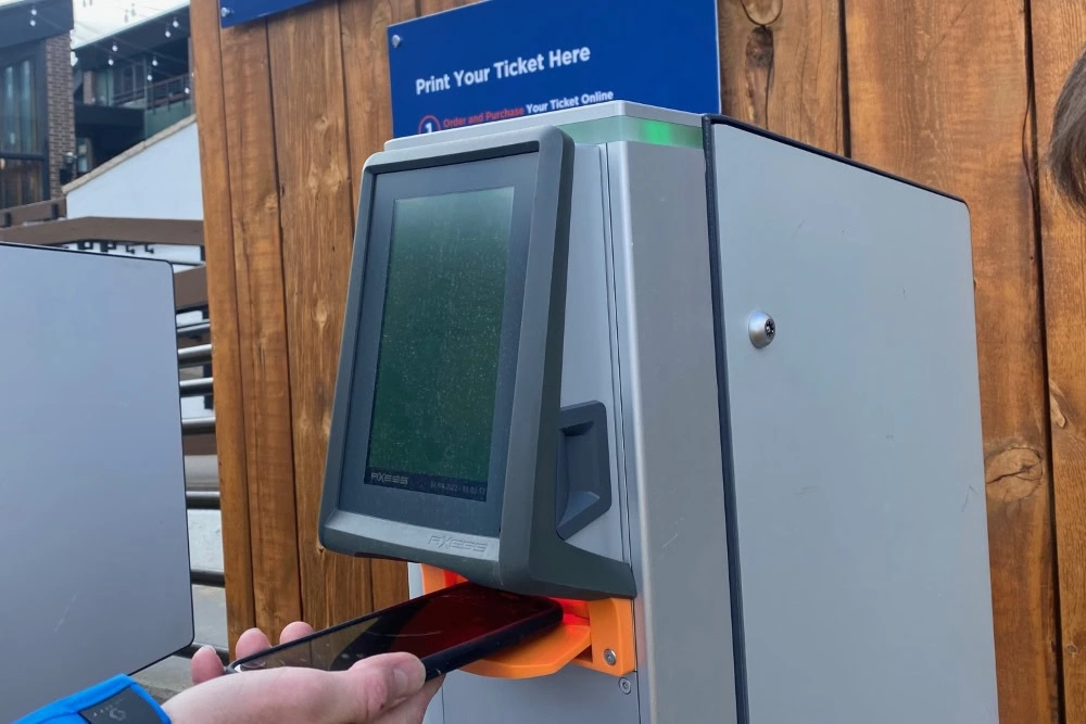 Scan je QR-code en ontvang direct je liftpas