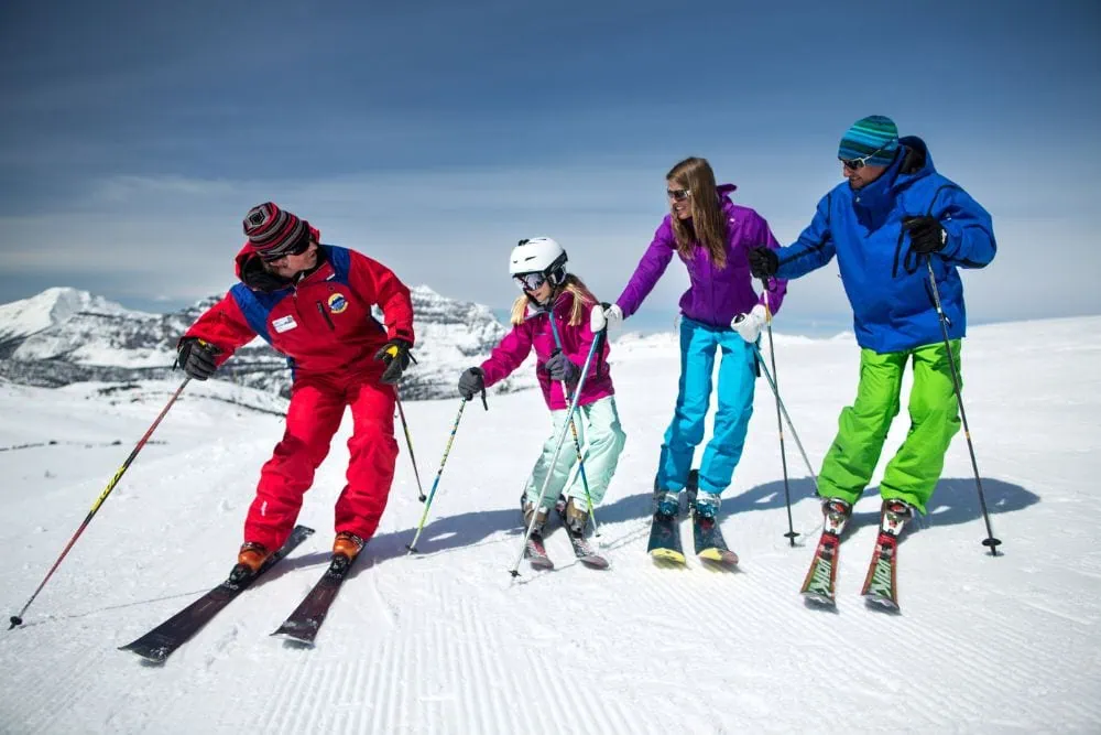 Skischolen zijn professioneel georganiseerd en lessen worden meestal in het Engels gegeven