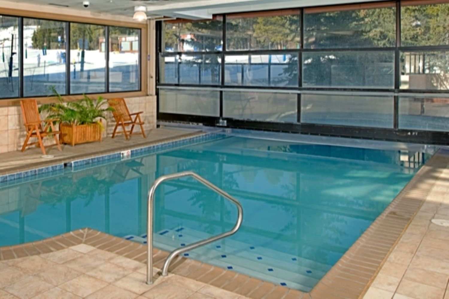 Breckenridge - Village at breckenridge - pool.jpg