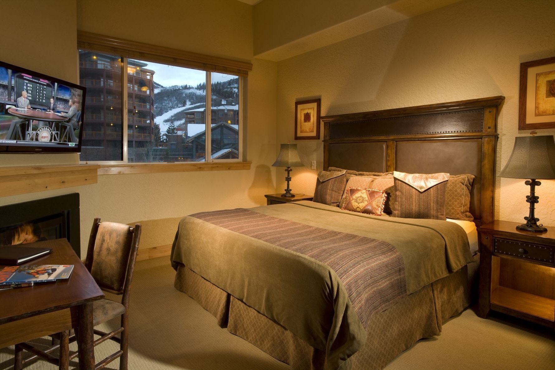 Park City - Silverado lodge hotel room 1 king