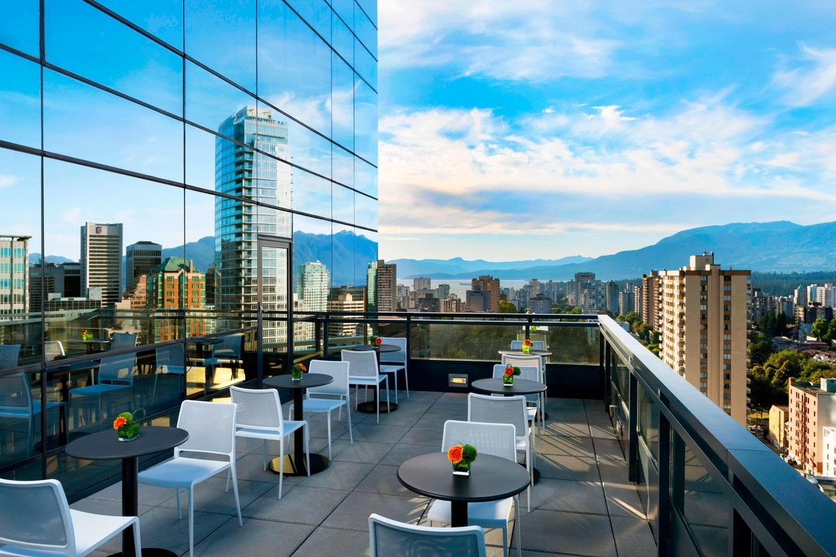 Vancouver - Sheraton vancouver wall centre club lounge - balcony