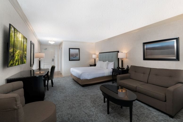 Nelson - Prestige Lakeside Resort - prestige level king room