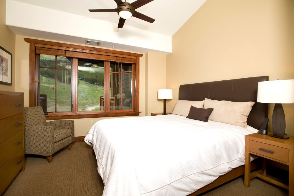 Breckenridge one ski hill place - 2 bedroom condos bedroom