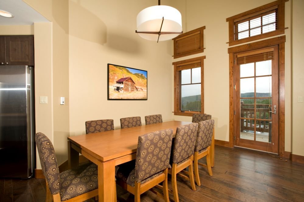 Breckenridge one ski hill place - 3 bedroom condos dining table