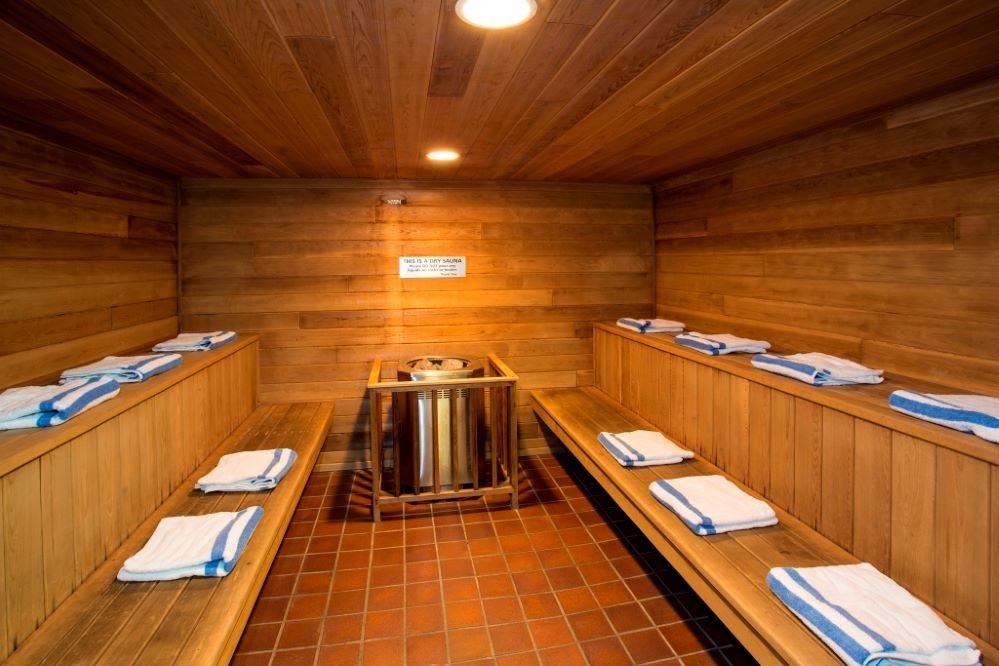 The jasper inn & suites sauna