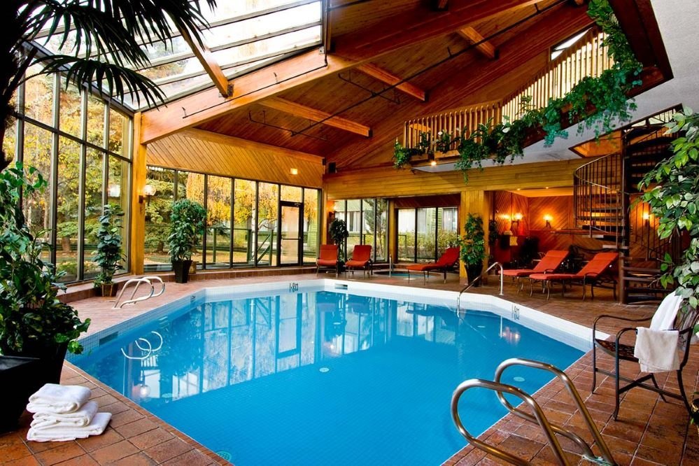 Chateau jasper pool