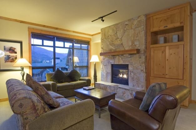 First tracks lodge Whistler living area