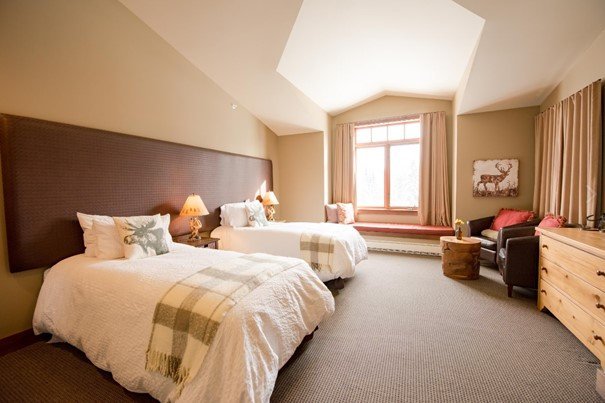 Winston lodge Kicking Horse 2 queen premium room south lodge.jpg