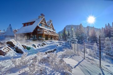 Banff Hidden ridge resort exterior.jpg