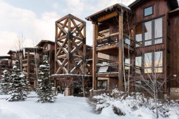 Deer valley silver baron lodge - exterior klein.jpg