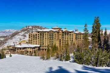 Deer valley - st. regis - exterior klein.jpg