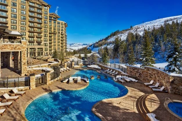 Deer valley - st. regis - pool klein.jpg