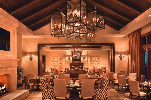 Deer valley - montage - apex dining room klein.jpg