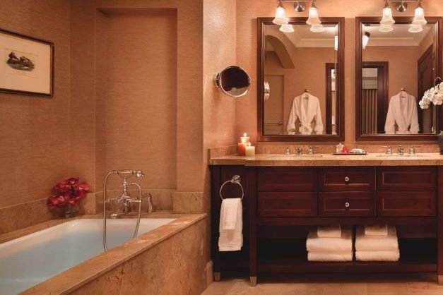 Deer valley - montage - king queen guestroom bathroom klein.jpg
