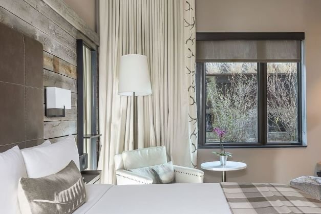 Hotel jackson superior king room