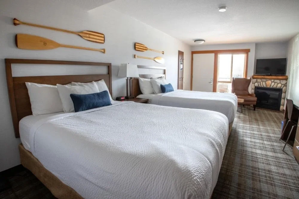 Pyramid lake lodge - cavell room2