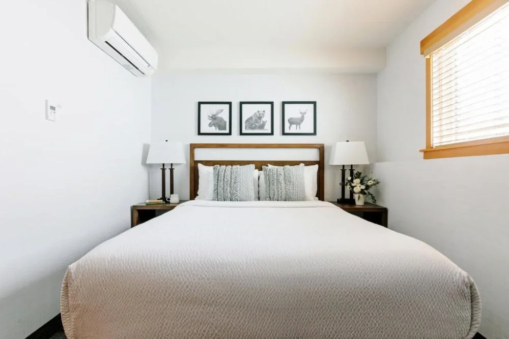 Pyramid lake lodge - whistler room bed_1