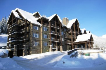 Kicking Horse - Palliser lodge exterior Kicking Horse - Palliser lodge exterior
