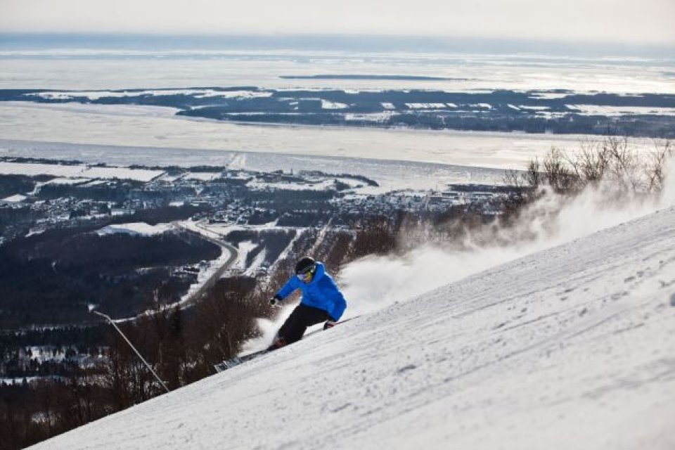 Skigebied Mont Sainte Anne in Quebec, Canada Skigebied Mont Sainte Anne in Quebec, Canada