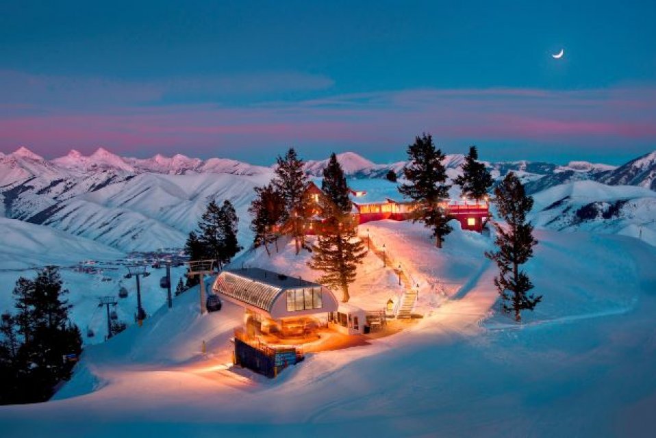 sunvalley_theroundhouse_winter.jpg