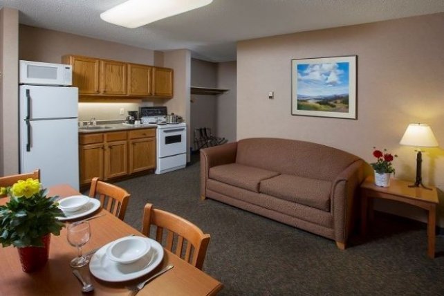 Lobstick Lodge kithenette room