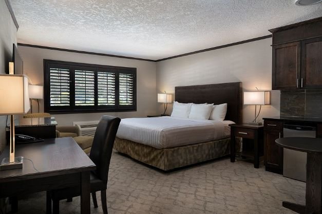 Nelson - Prestige Lakeside Resort - studio 1 king bed