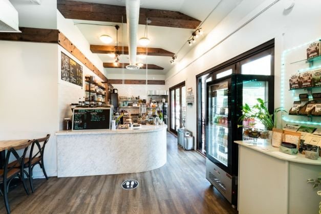 Nelson - Prestige Lakeside Resort - awaken wellness cafe