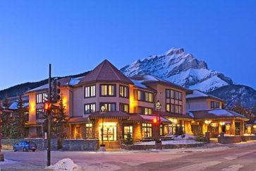 Banff - Elk & avenue hotel exterior