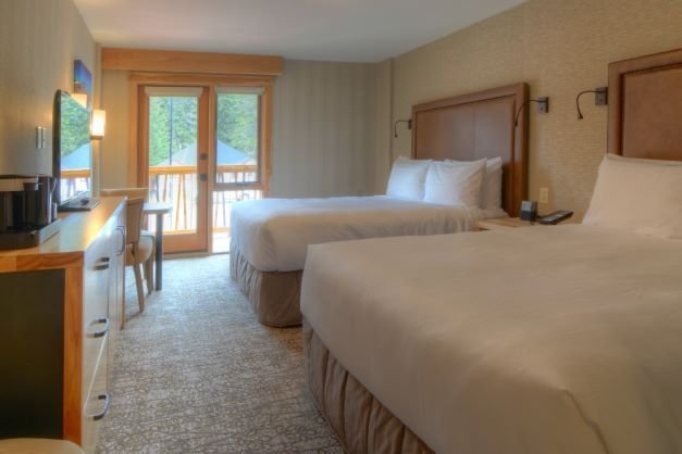 Banff - Moose hotel & suites superior hotel room
