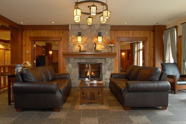 Mont Tremblant - La Tour des Voyageurs lobby