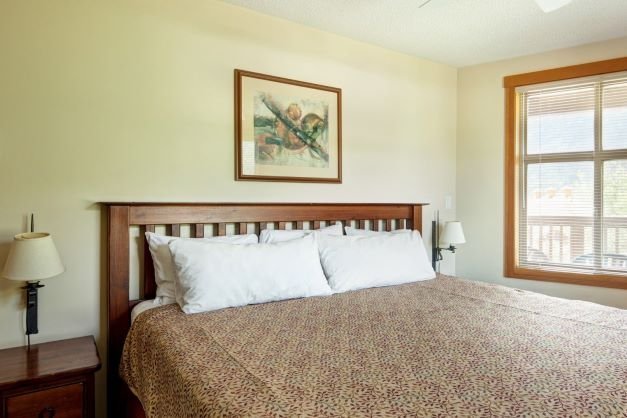 Panorama Mountain Village - tamarack bedroom.jpg