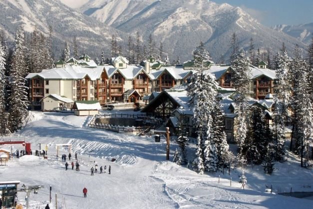 Fernie - Lizard Creek Lodge exterior