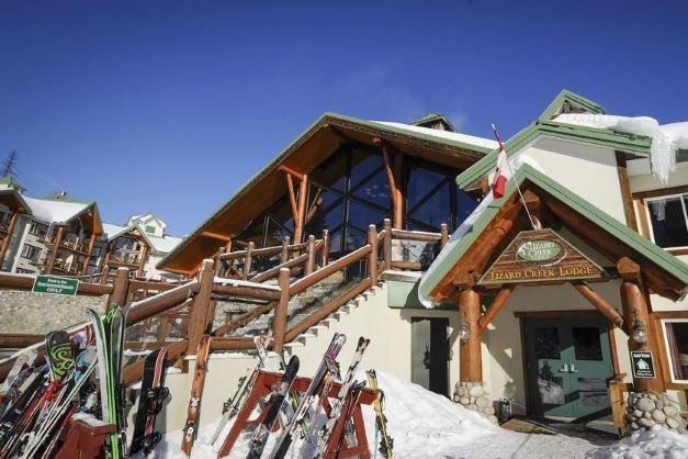 Fernie - Lizard Creek Lodge outside
