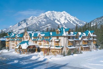 Banff - Caribou Lodge exterior 