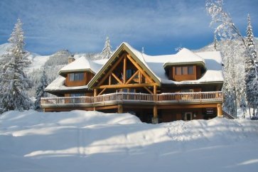 Kicking Horse - Vagabond lodge exterior Kicking Horse - Vagabond lodge exterior