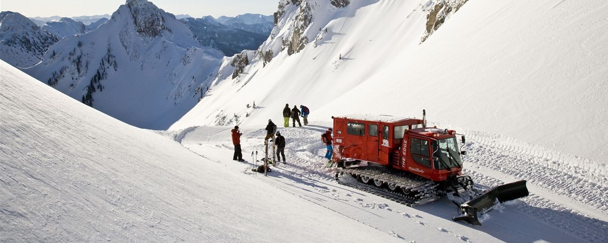 Bij cat skiën heb je toegang tot een enorm groot backcountry terrein 