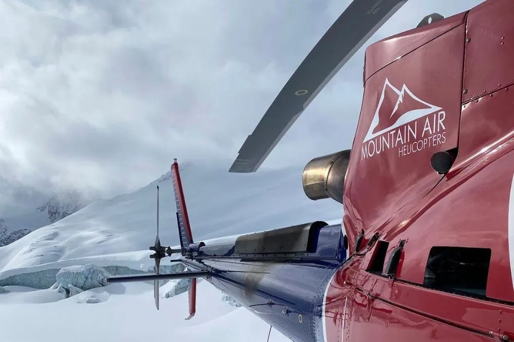 Wat is inbegrepen bij heliski in Canada en waar moet je op letten?