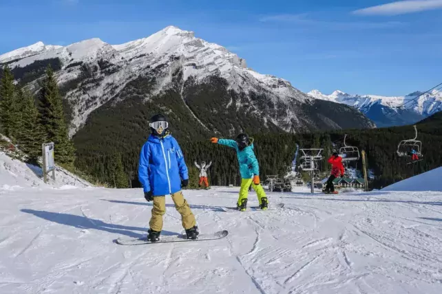 Kinderen van 12 jaar en jonger krijgen een gratis SkiBig3-liftpas Kids ski free skibig3 2