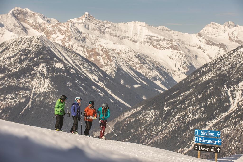 Geniet in Panorama van het skigebied of ga een dagje helikopterskiën!