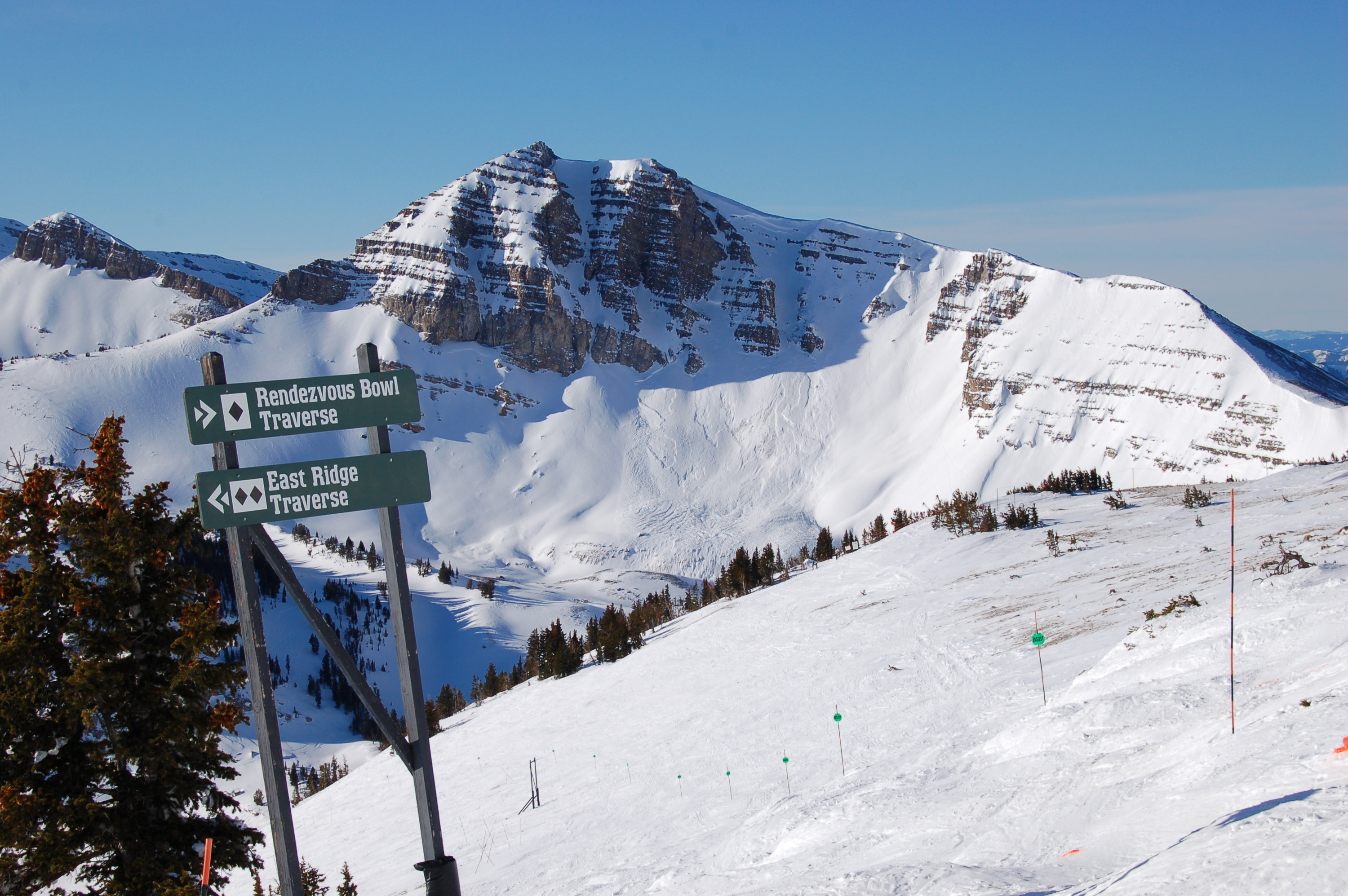De IKON skipas geeft toegang tot meerdere skigebieden in Canada en Amerika, dat is ideaal voor een skisafari