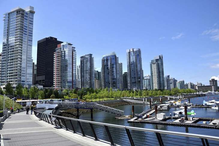 Stanley Park. Fiets de Greenway - Seawall. Bekijk de Totempalen van Brockton Point.