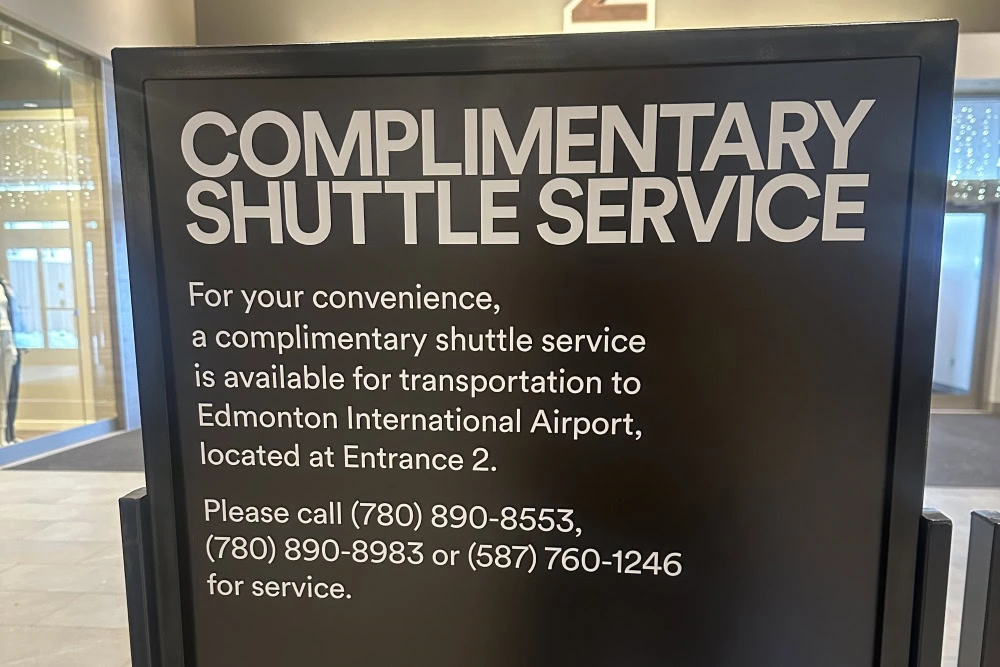 Supersimpel: pendel in 5 minuten gratis tussen winkelcentrum en vliegveld Edmonton