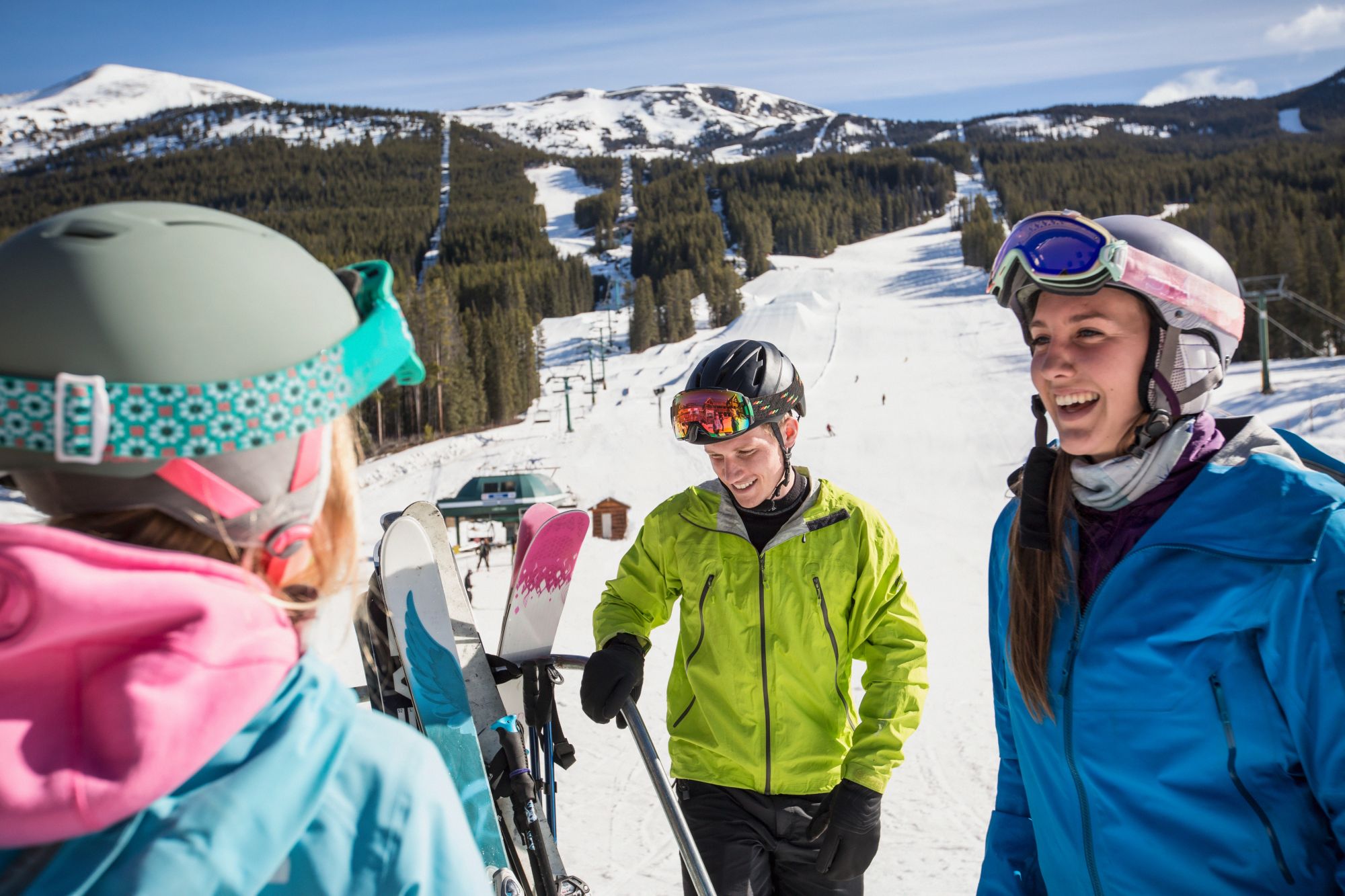 En – geloof het of niet – ook zijn we tijdens die trips diverse keren verwend met die befaamde champagne powdersnow, de laatste keer zelfs op Koningsdag!