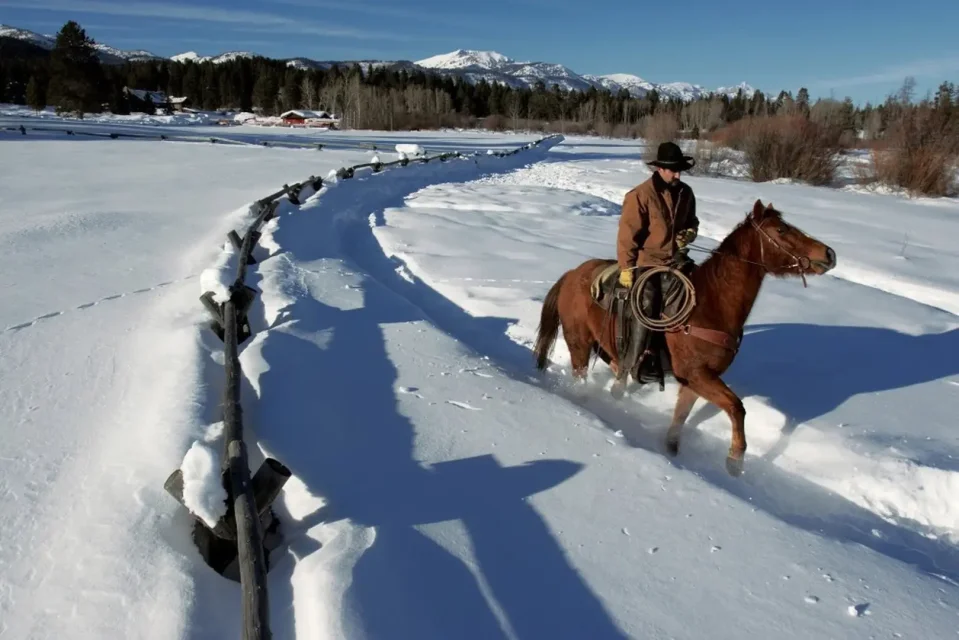 Wintersport in skigebied Jackson Hole in de staat Wyoming in Amerika Wintersport in skigebied Jackson Hole in de staat Wyoming in Amerika