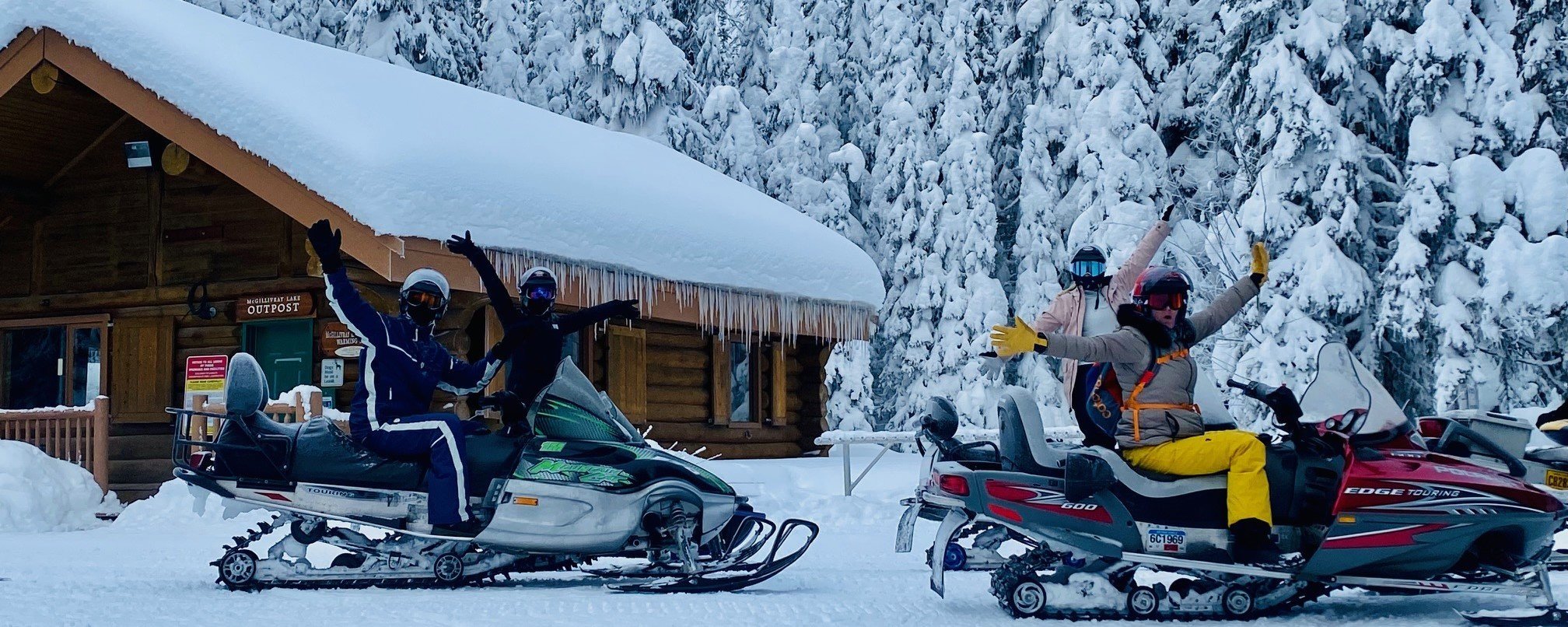 Adrenaline in de sneeuw: sneeuwscootertochten