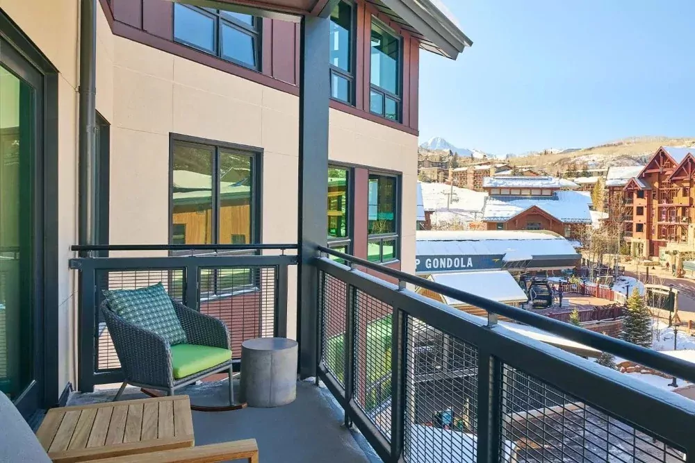 Snowmass - Limelight Hotel Snowmass luxery room balcony