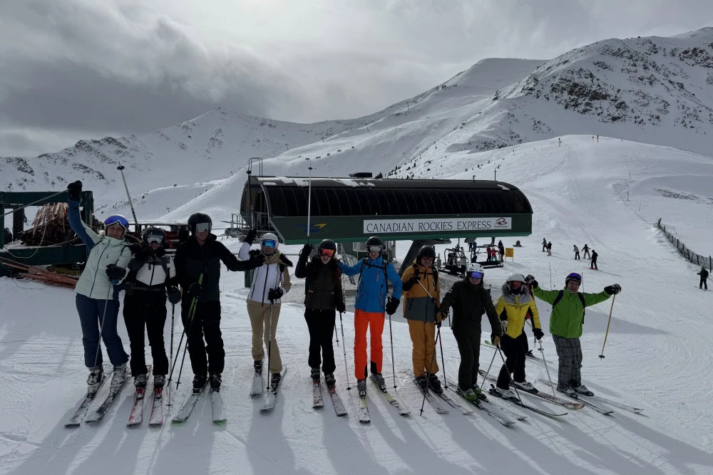 Rijnlandse skivereniging maakt een skisafari in Canada