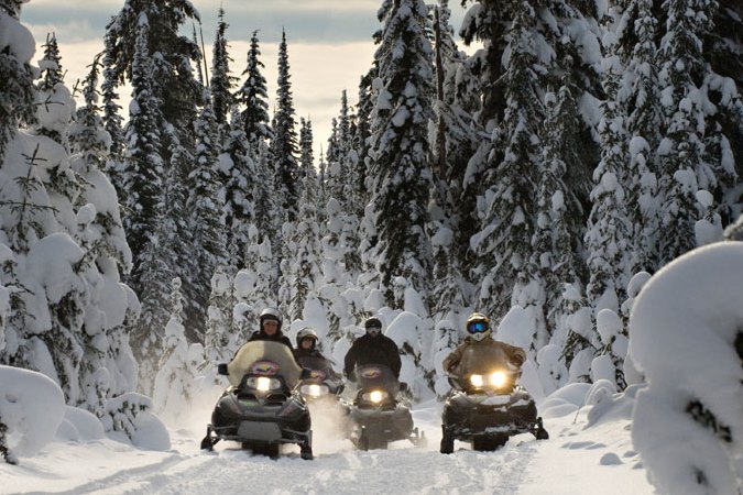 Sneeuwscooter Sun Peaks