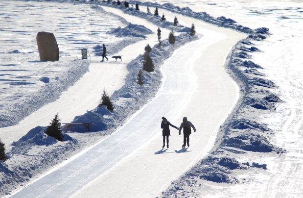 Actief blijven voordat je bergen in gaat? In Edmonton kun je o.a. segwayen, schaatsen en langlaufen