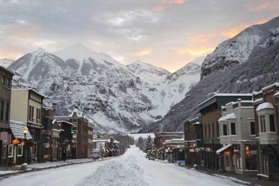 Bij Wintersport Canada Amerika boek je een complete reis naar Aspen incl vlucht liftpas en hotel